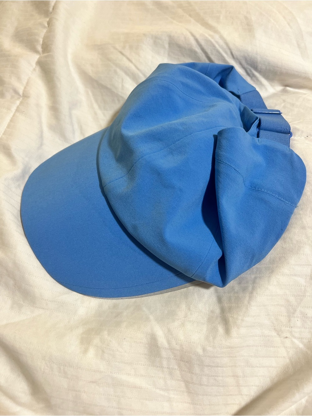 Lululemon ponytail Bright Blue Baseball Cap - Picture 4 of 4